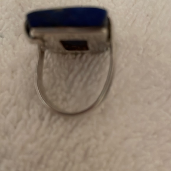 Ring with gorgeous blue stone. The stone is approx. 1/2 inch x 3/4 inch.in size. - Picture 2 of 5